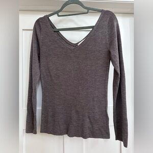 Everlane Ribbed V-neck.